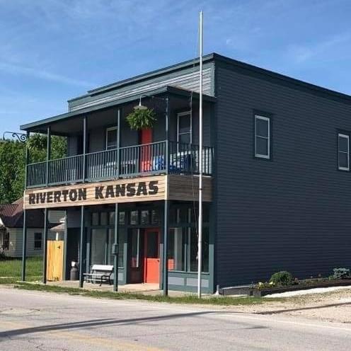 The Old Riverton Post On Route 66 Exterior photo